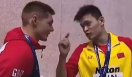 南京球迷爆料事件始末视频,真相大白，激情与争议交织的足球之夜